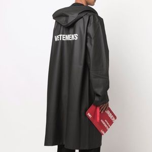 VETEMENTS Logo print hooded raincoat